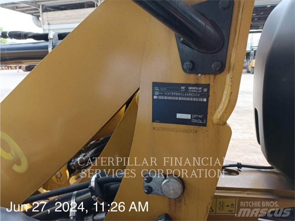 CAT 906K Kolové nakladače