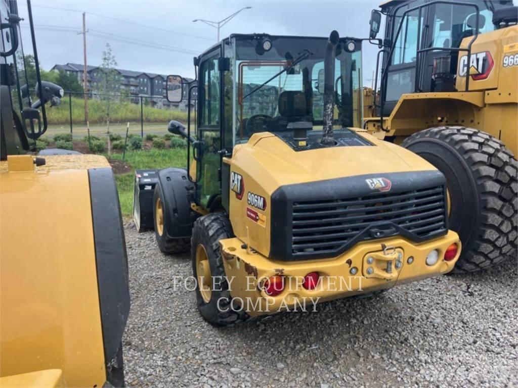 CAT 906M Kolové nakladače