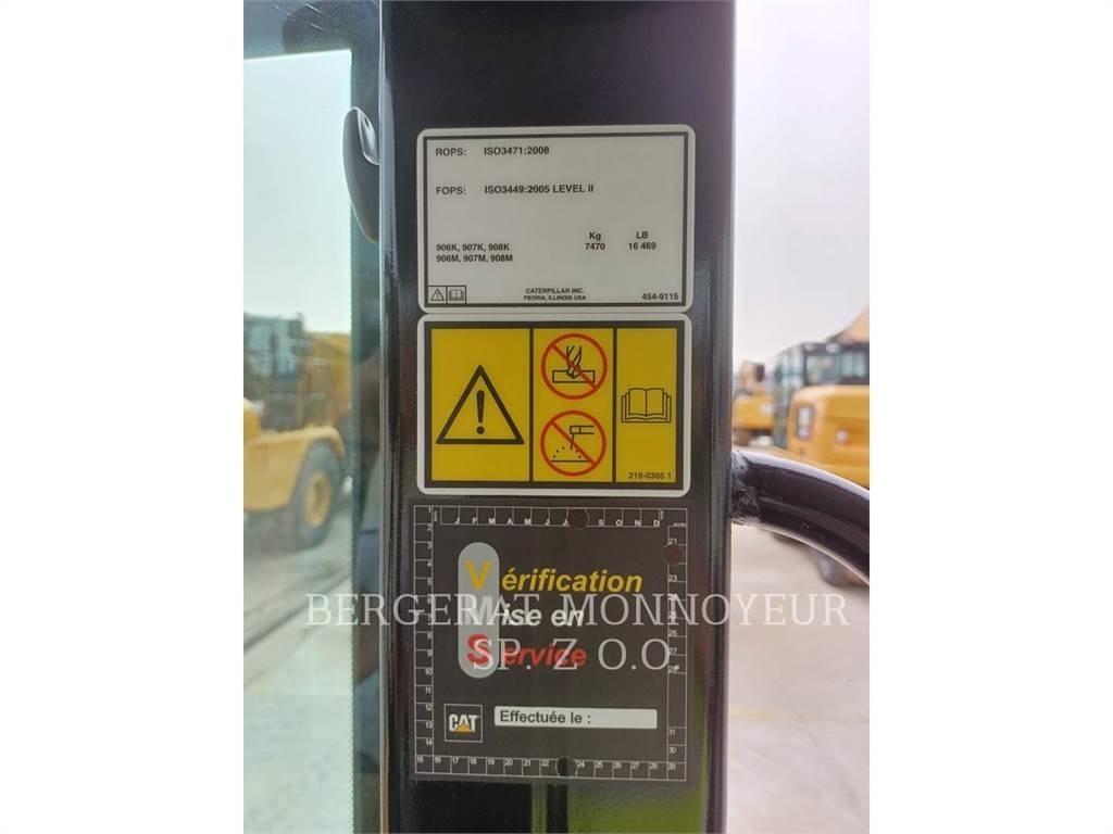 CAT 906M Kolové nakladače