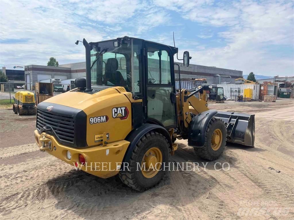 CAT 906M Kolové nakladače