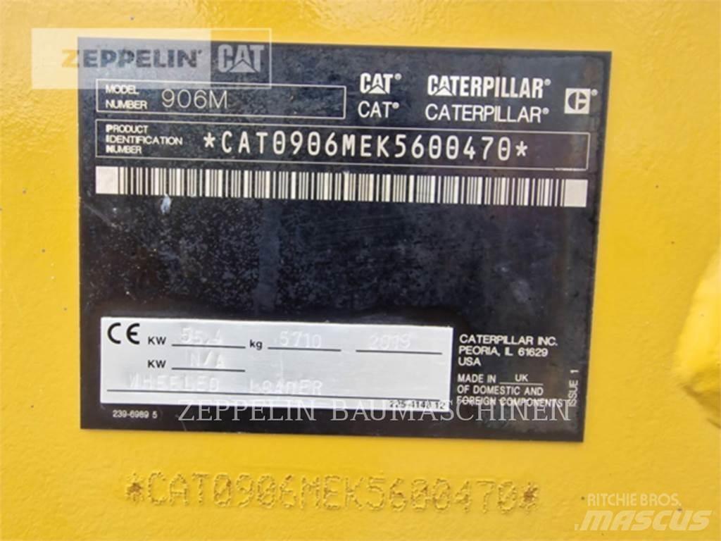 CAT 906M Kolové nakladače