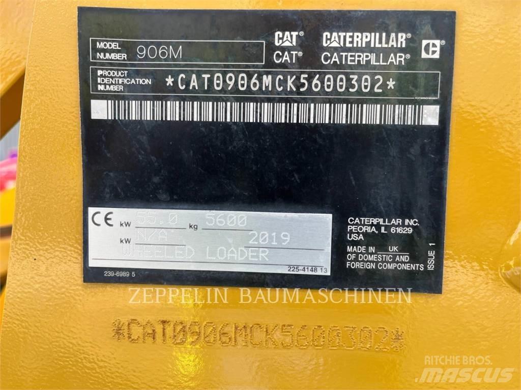 CAT 906M Kolové nakladače
