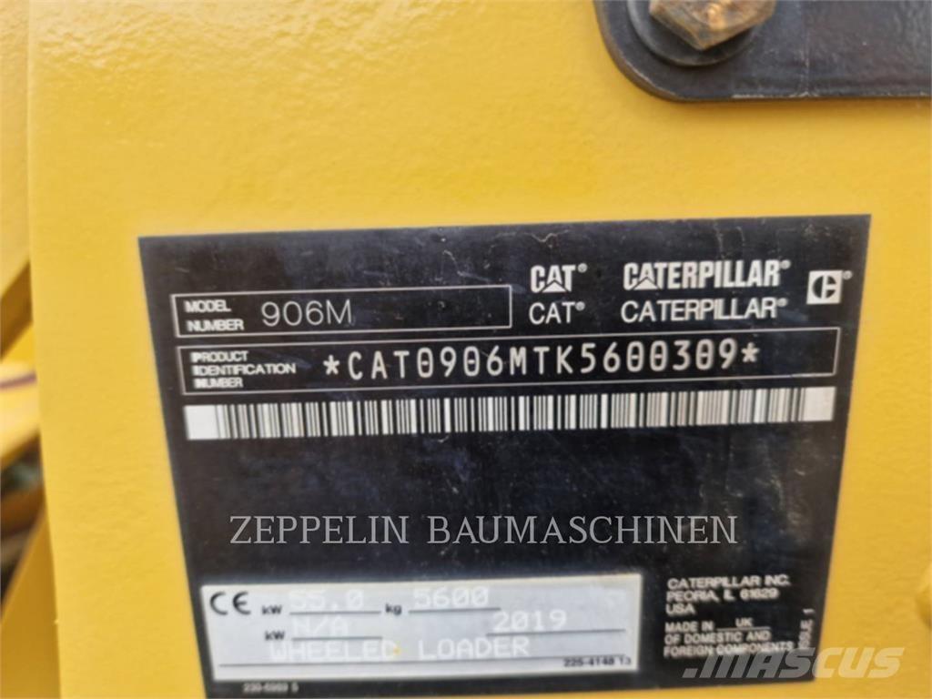 CAT 906M Kolové nakladače