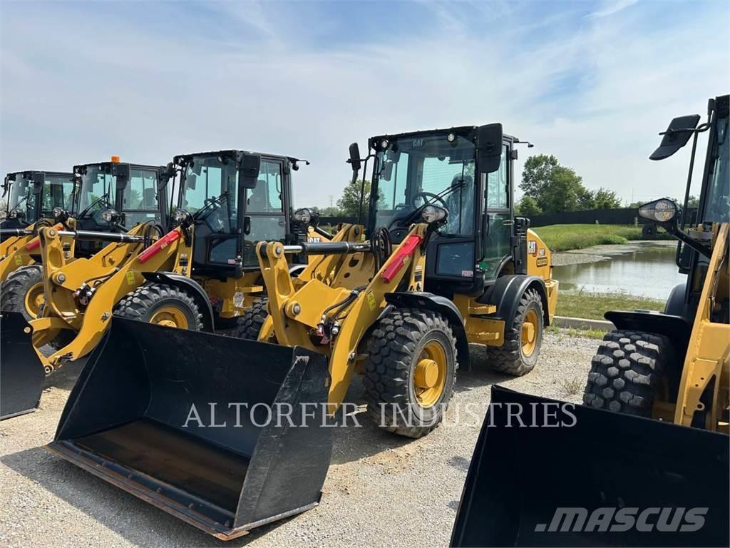 CAT 907-14 Kolové nakladače