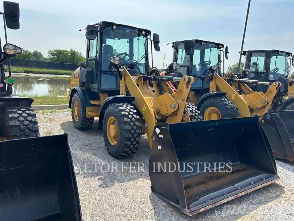CAT 907-14 Kolové nakladače