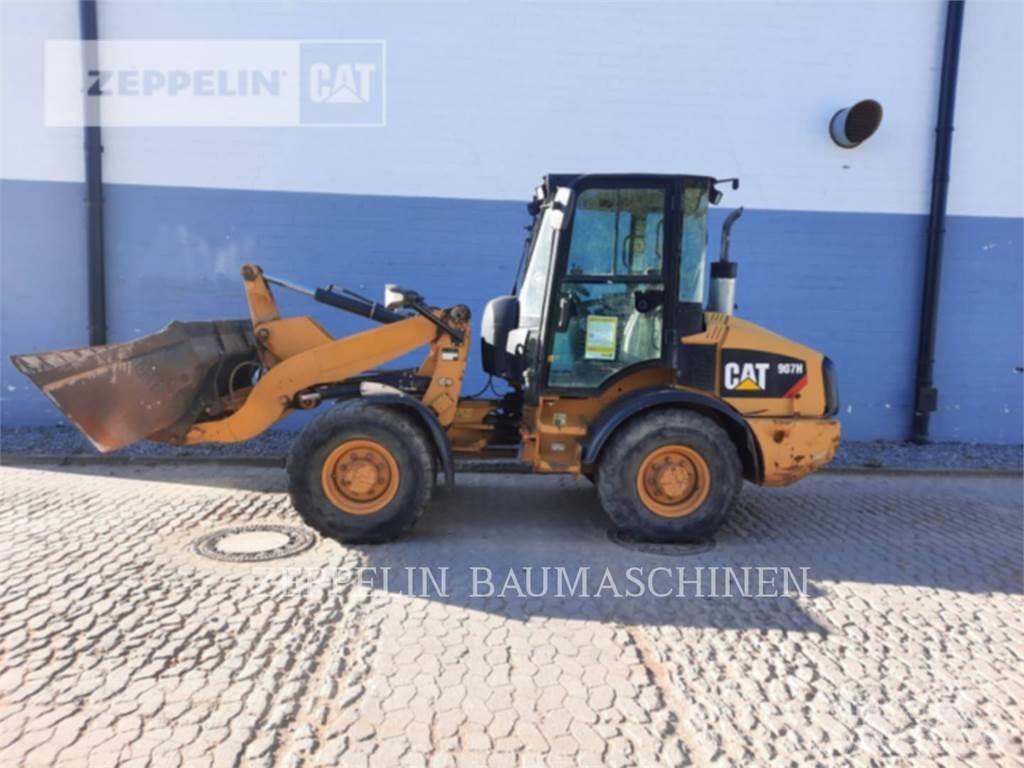 CAT 907H Kolové nakladače