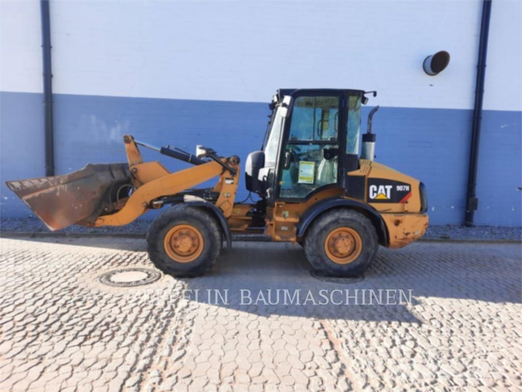 CAT 907H Kolové nakladače