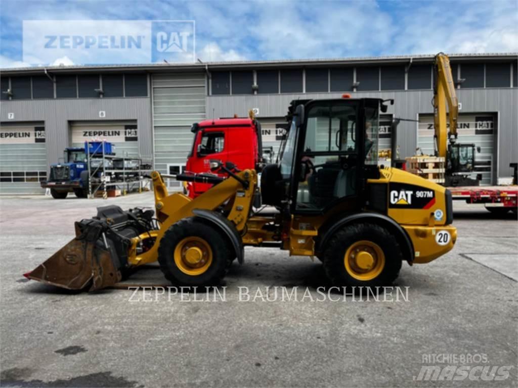 CAT 907M Kolové nakladače