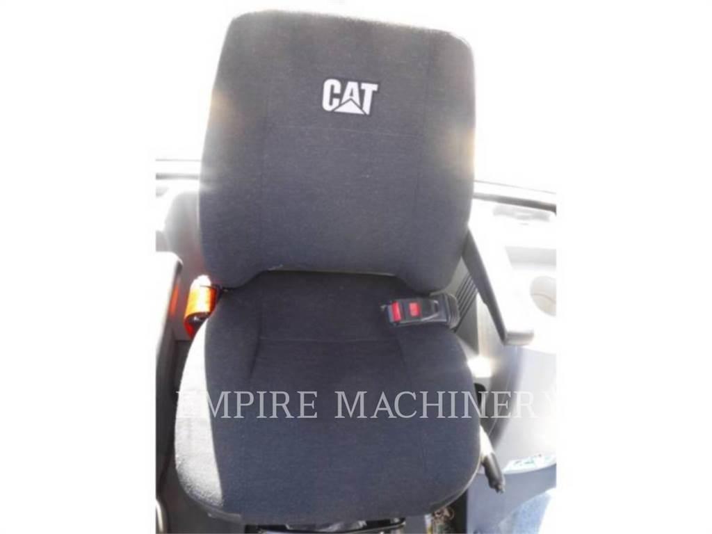 CAT 907M Kolové nakladače
