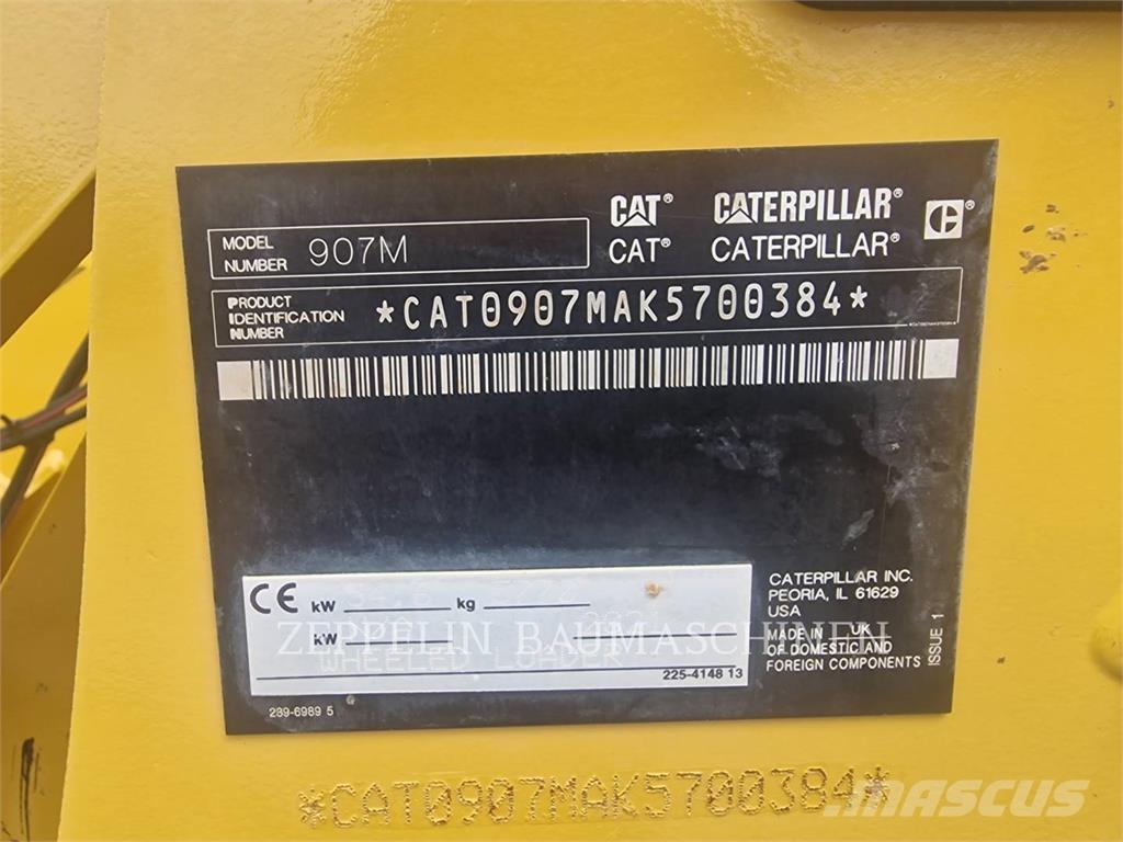 CAT 907M Kolové nakladače