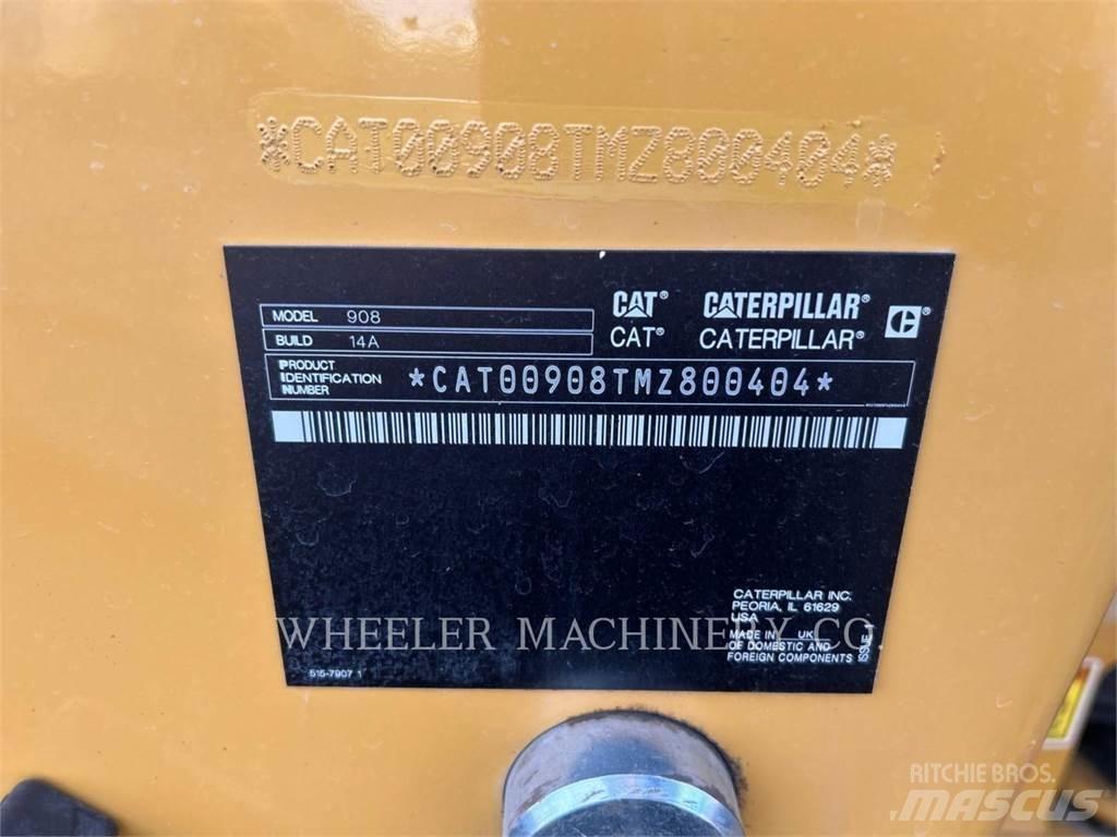 CAT 908 Kolové nakladače