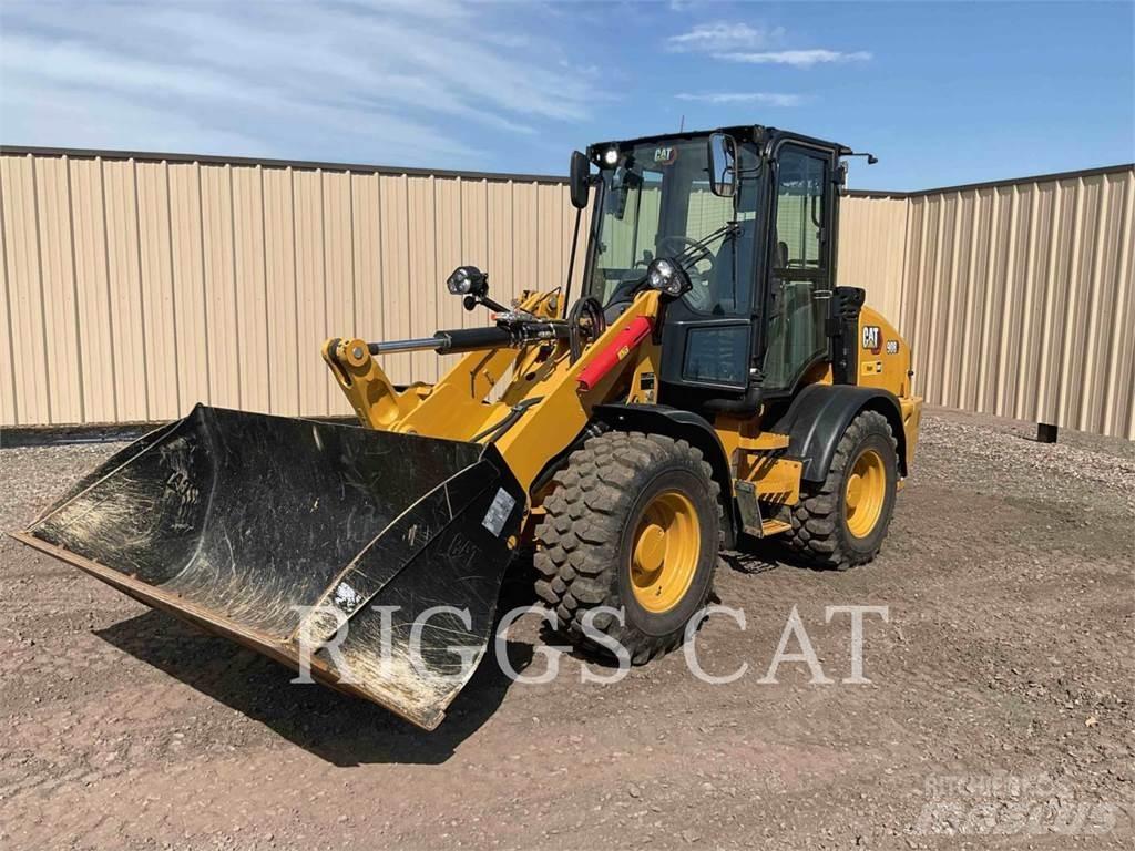 CAT 908 Kolové nakladače