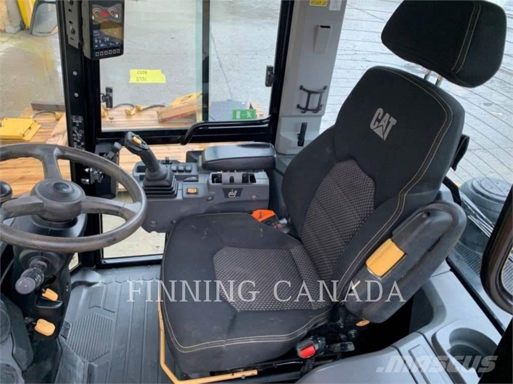 CAT 908-14 Kolové nakladače