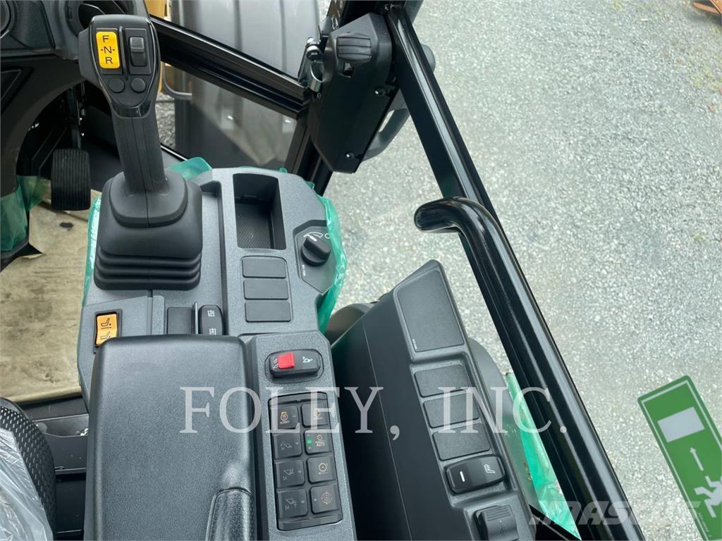 CAT 908-14 Kolové nakladače