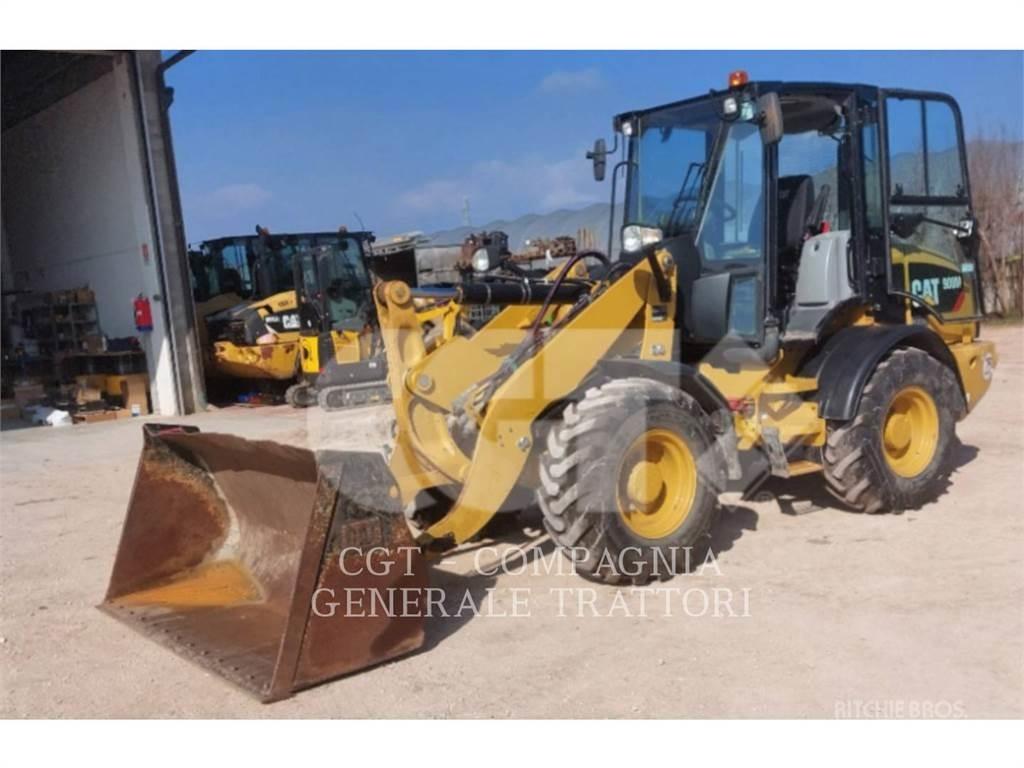 CAT 908 M Kolové nakladače