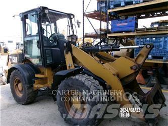 CAT 908H2 Kolové nakladače