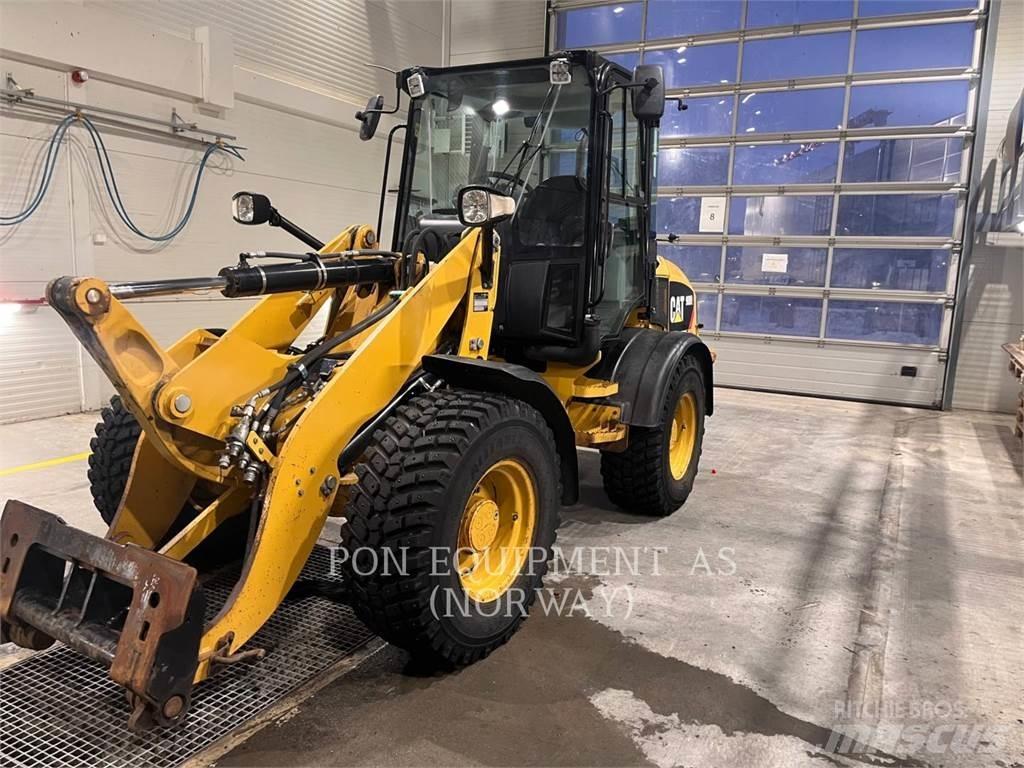 CAT 908H2 Kolové nakladače