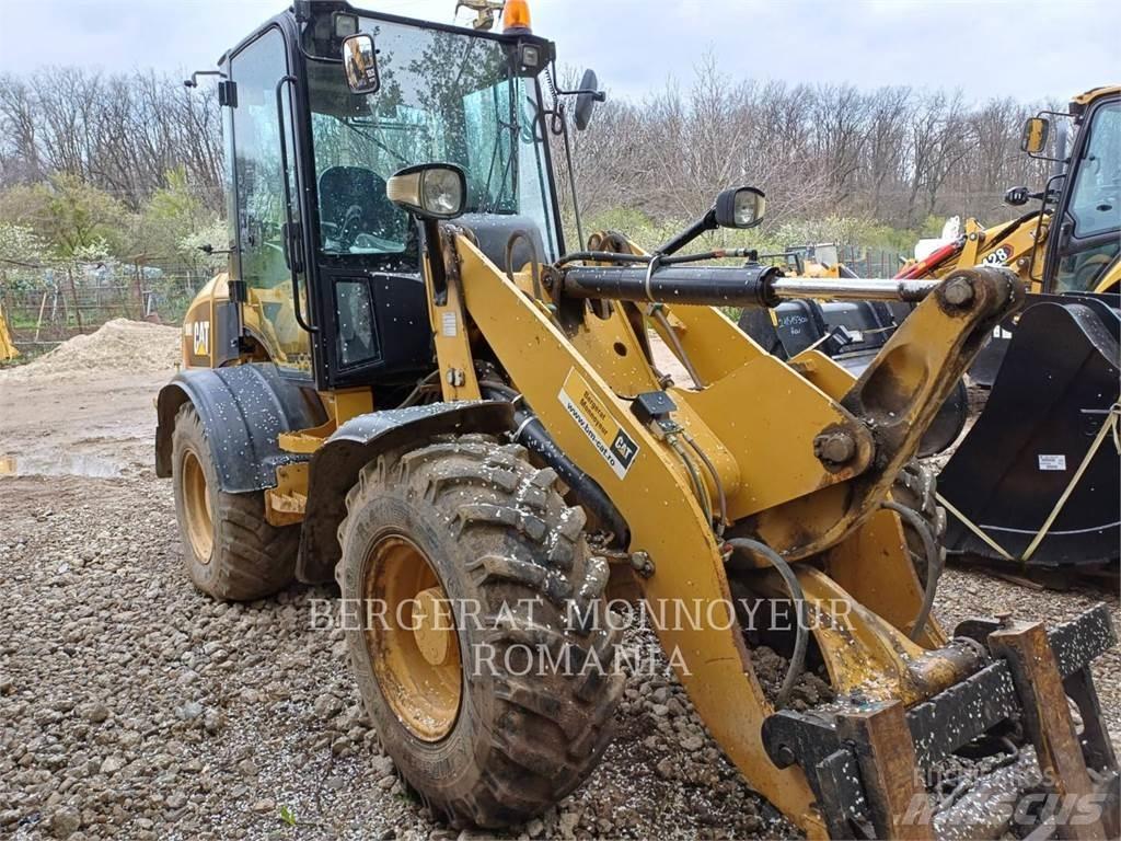 CAT 908H2 Kolové nakladače