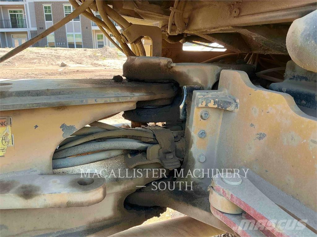 CAT 908H2 Kolové nakladače