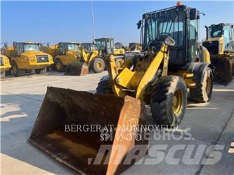 CAT 908M Kolové nakladače