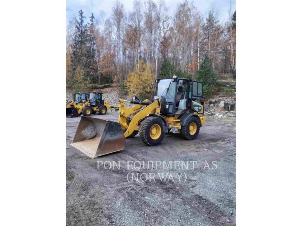 CAT 908M Kolové nakladače