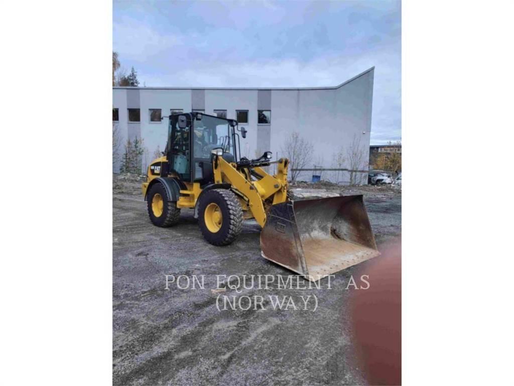 CAT 908M Kolové nakladače