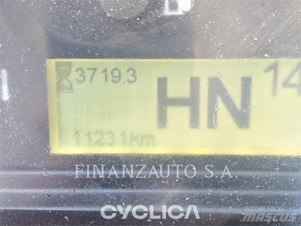 CAT 908M Kolové nakladače