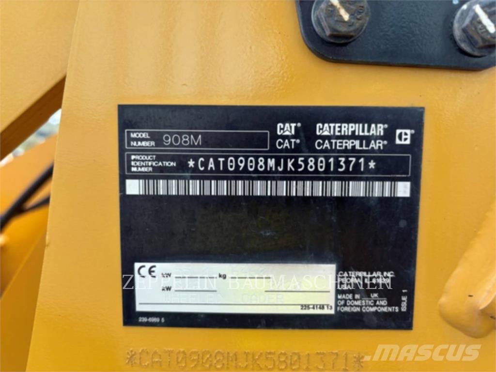 CAT 908M Kolové nakladače