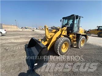 CAT 910 Kolové nakladače