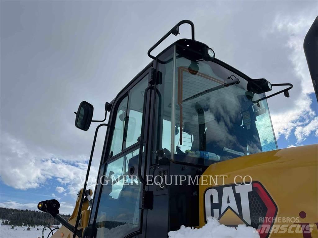 CAT 914 Kolové nakladače