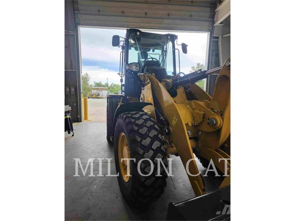 CAT 914 Kolové nakladače