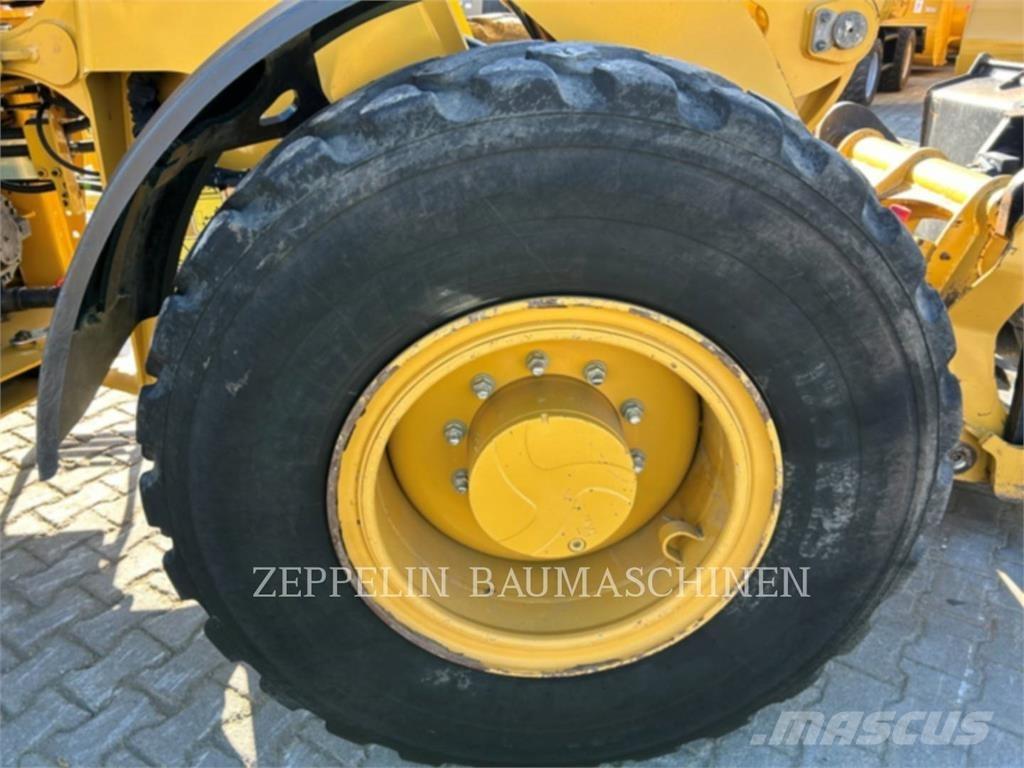 CAT 914-14A Kolové nakladače