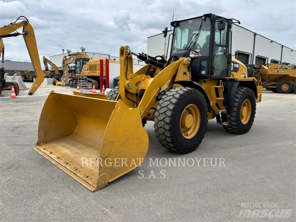 CAT 914M Kolové nakladače