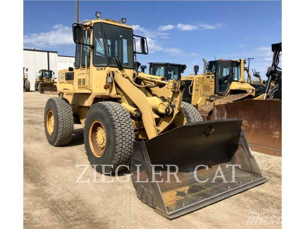 CAT 916 Kolové nakladače