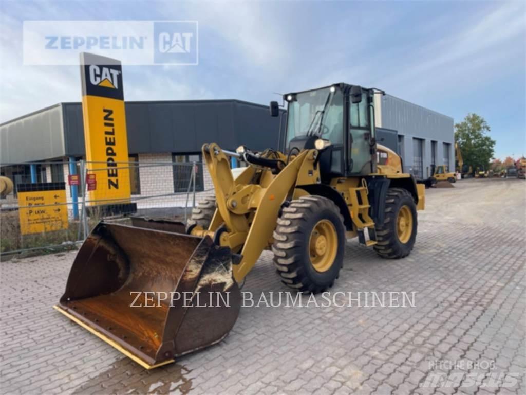 CAT 918M Kolové nakladače