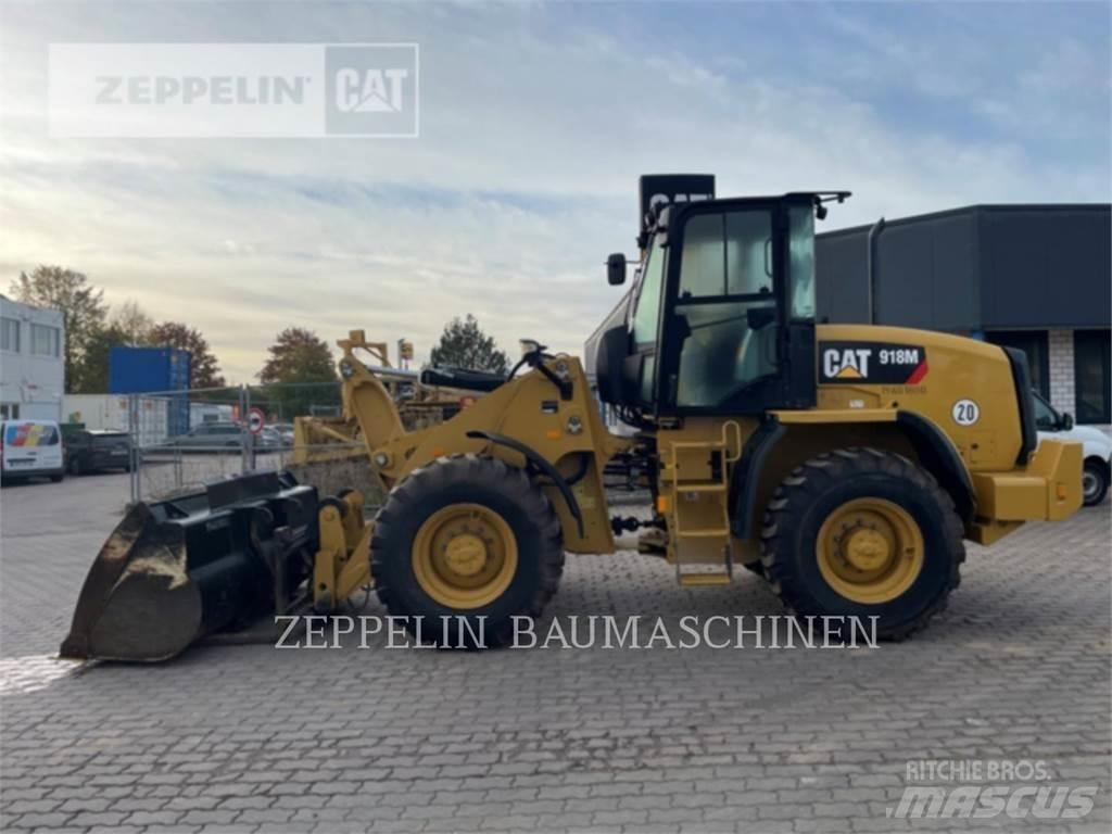 CAT 918M Kolové nakladače