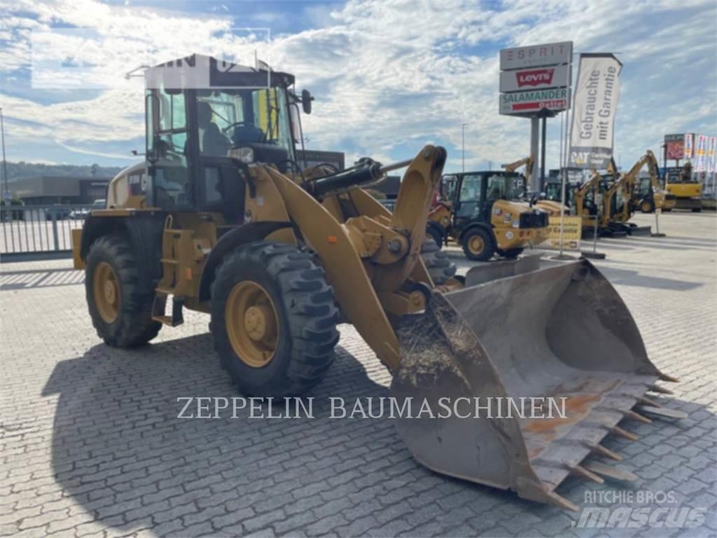 CAT 918M Kolové nakladače