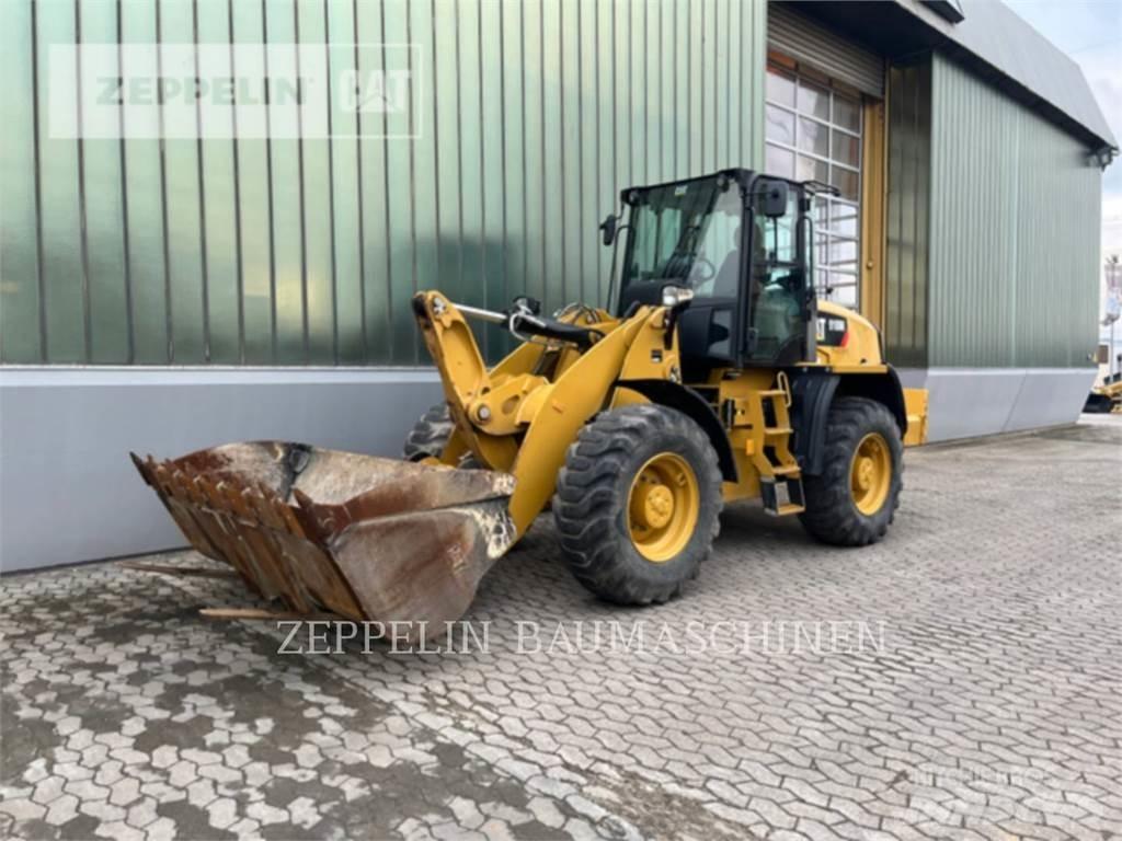 CAT 918M Kolové nakladače
