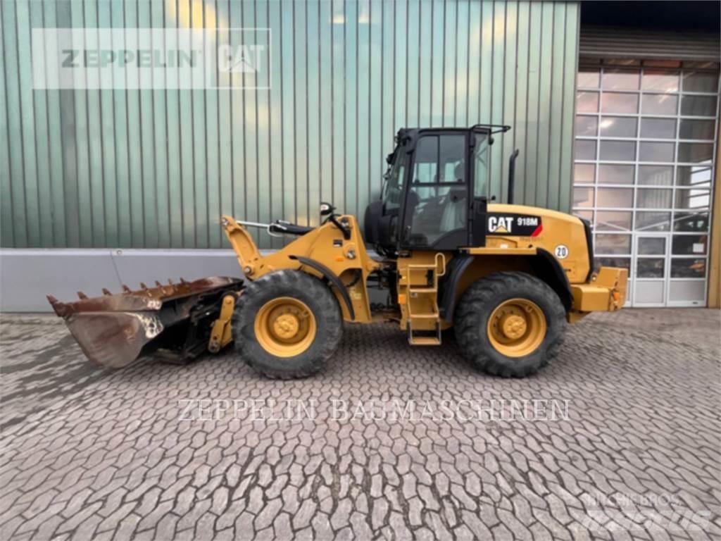 CAT 918M Kolové nakladače