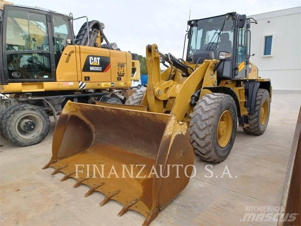 CAT 918M Kolové nakladače