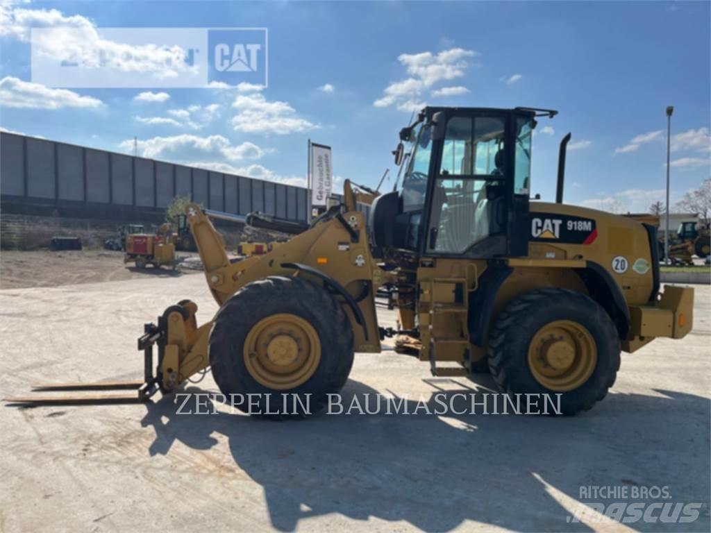 CAT 918M Kolové nakladače