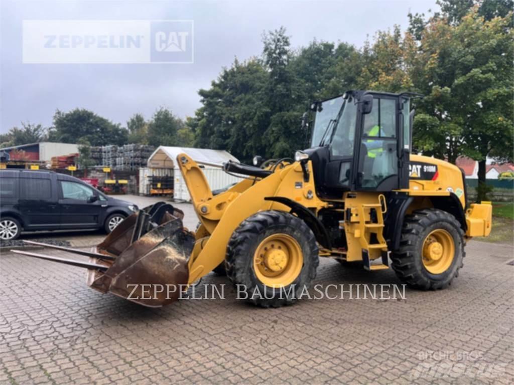 CAT 918M Kolové nakladače