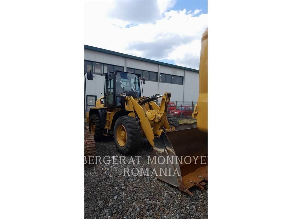 CAT 918M Kolové nakladače