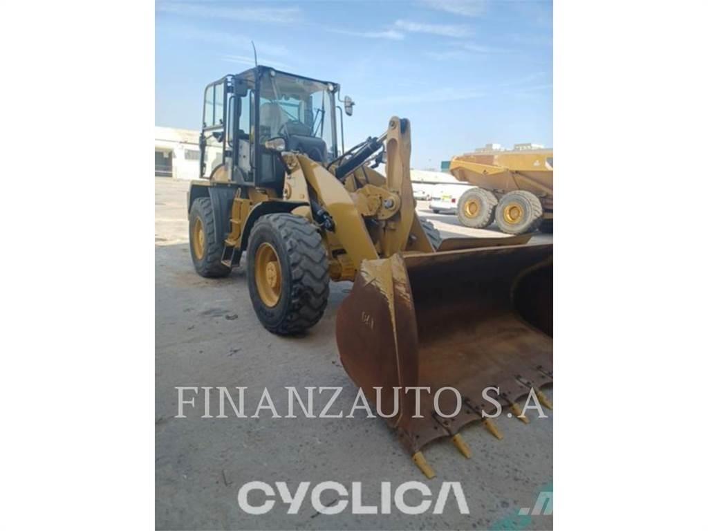 CAT 918M Kolové nakladače