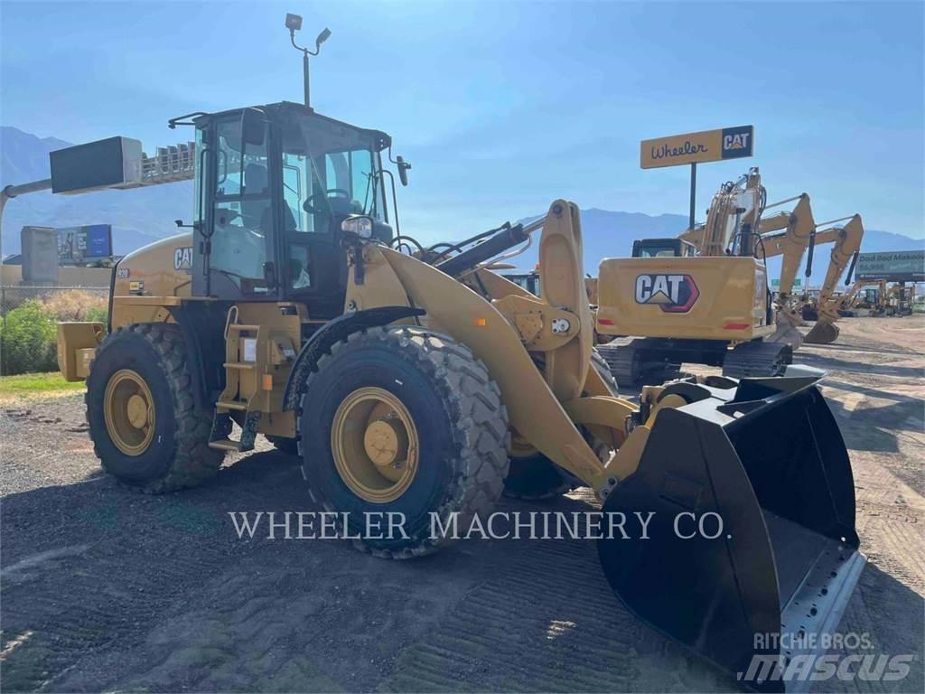 CAT 920 Kolové nakladače
