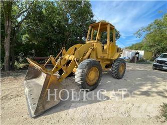 CAT 920 Kolové nakladače