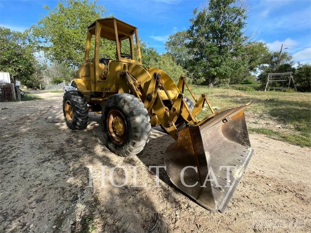 CAT 920 Kolové nakladače