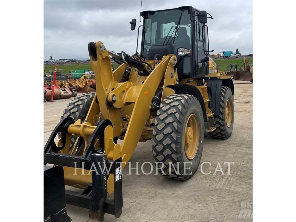 CAT 920 Kolové nakladače