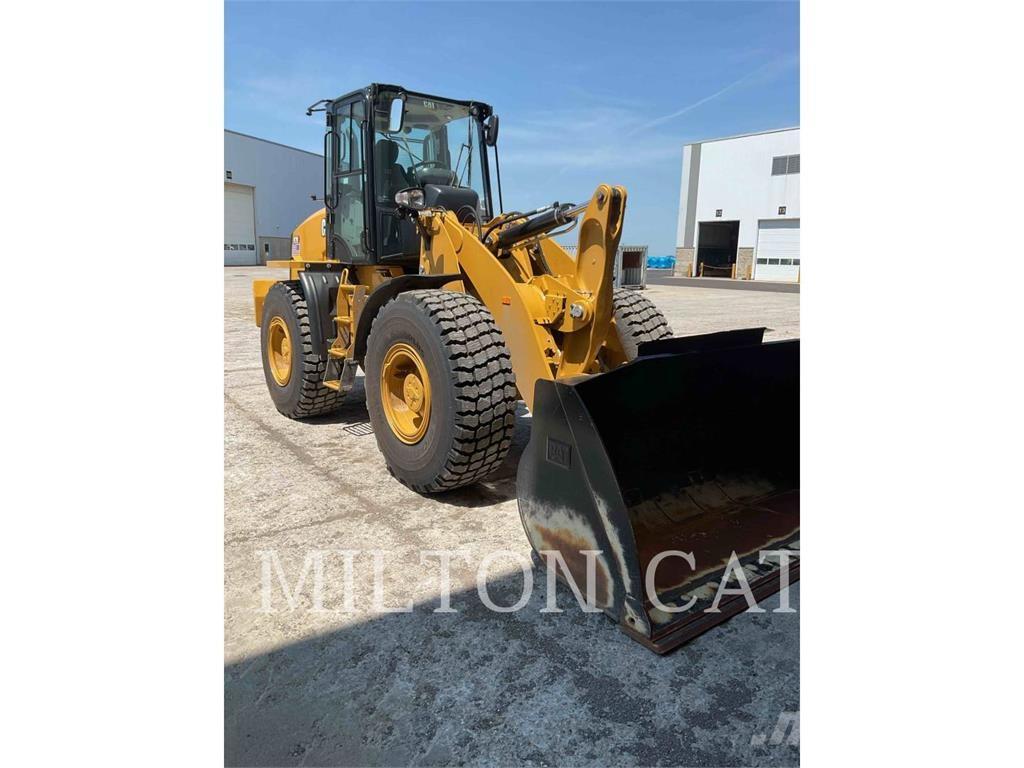 CAT 920 Kolové nakladače
