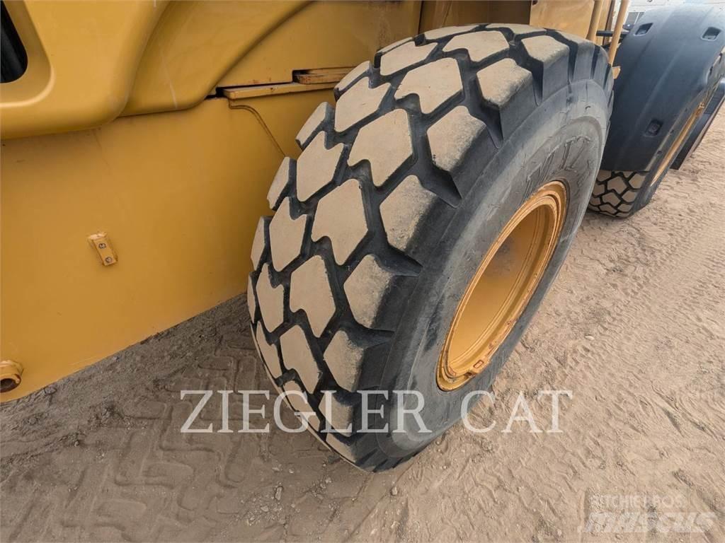 CAT 924G Kolové nakladače
